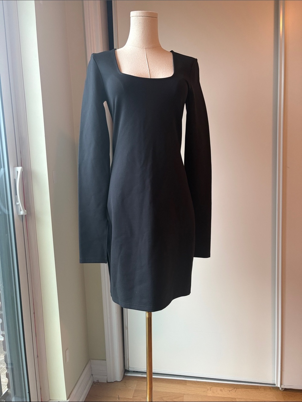 *BNWT* Abercrombie & Fitch Black Long-Sleeve Square-Neck Bodycon Dress